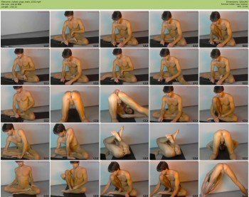 naked_yoga