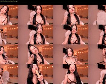 valerie_moon4