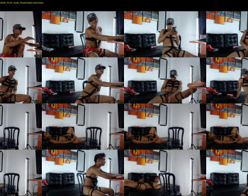 the_strawberry_hot
